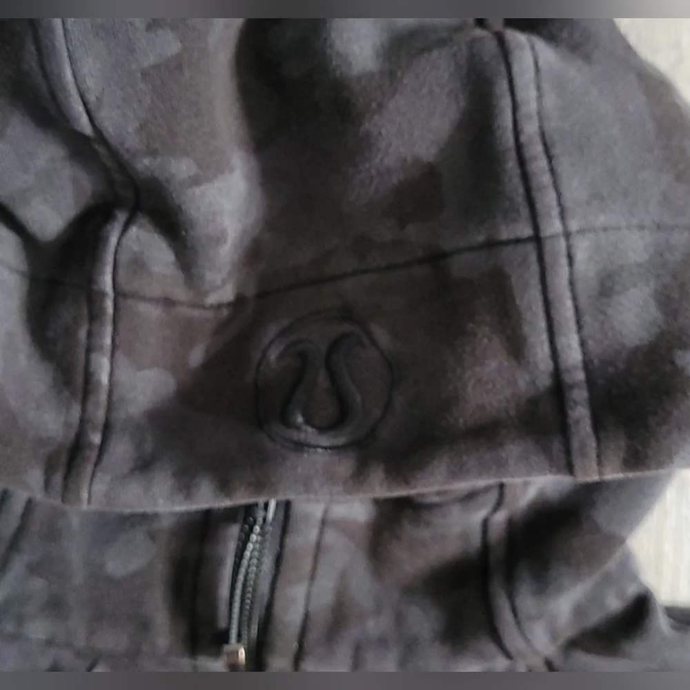 lululemon athletica Black Camo Hoodie - Picture 7 of 8